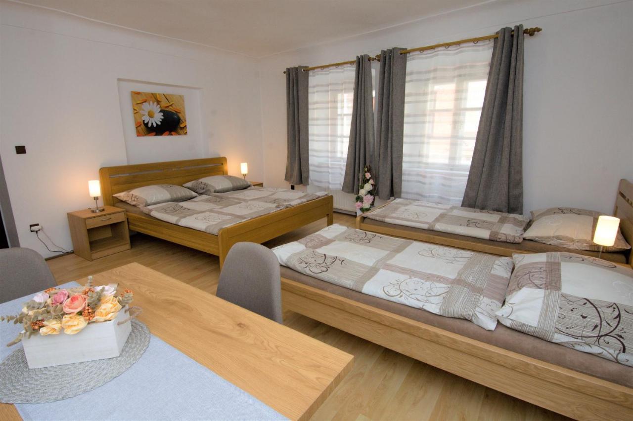 Pension Rosa Cesky Krumlov Exterior photo